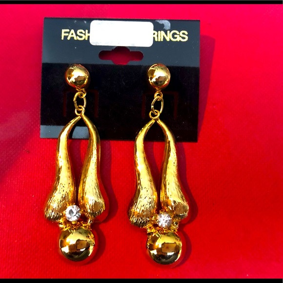 🔔 Gold bell style dangling earrings - Picture 1 of 4